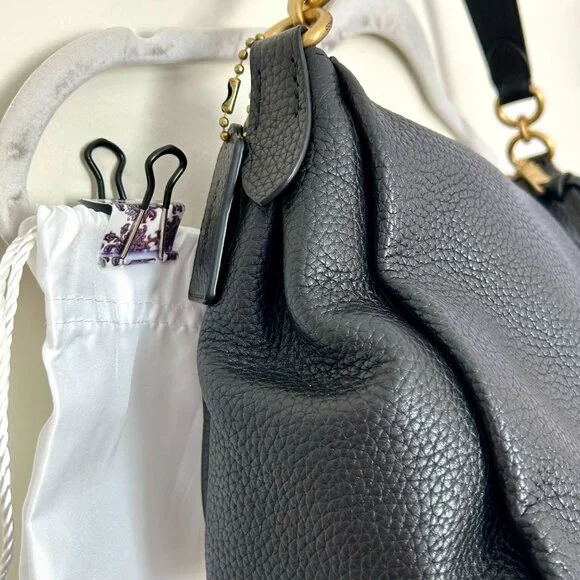 Coach Outlet Shay Crossbody in Black Pebbled Leather - Picture 3 of 14